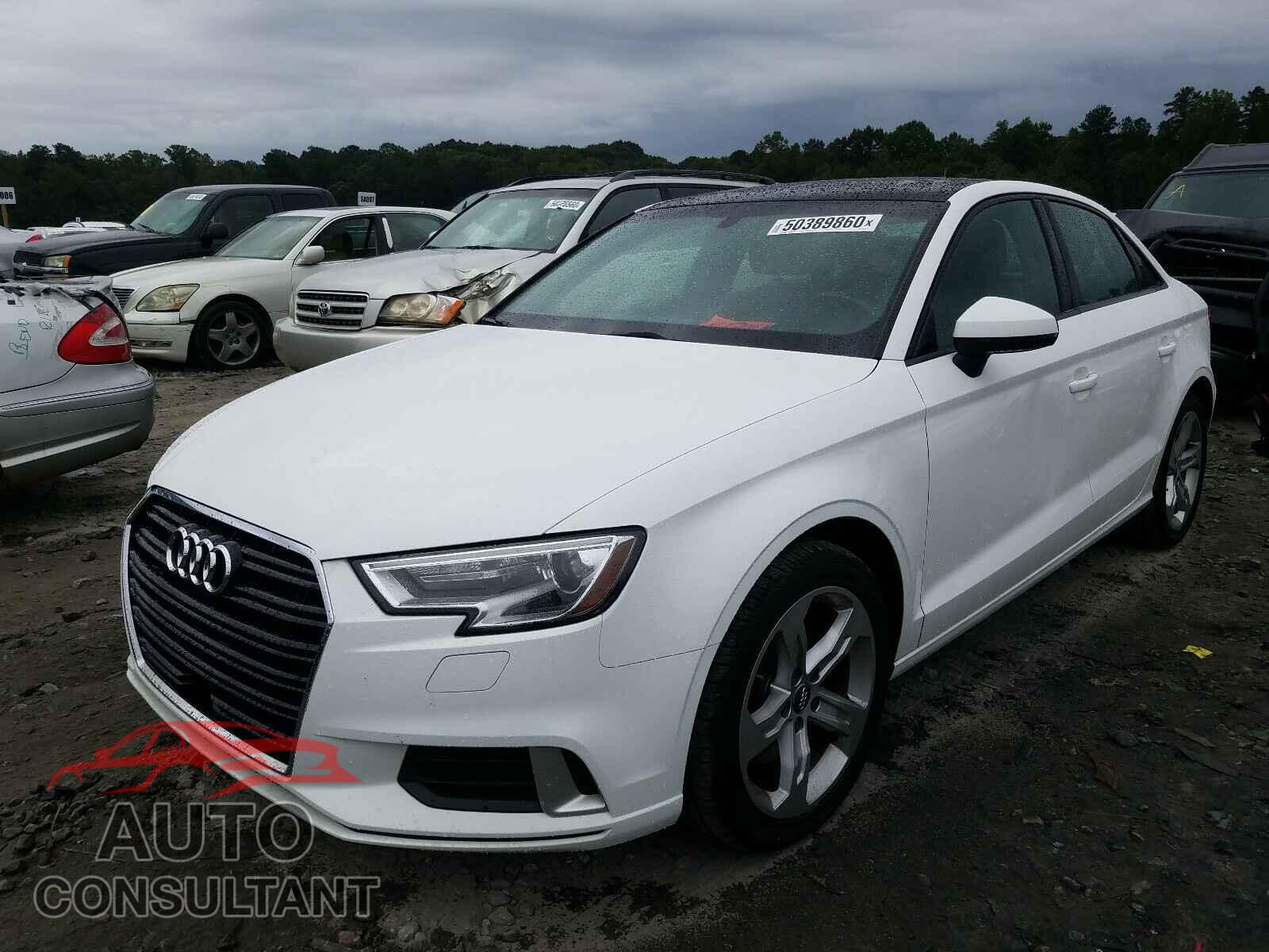 AUDI A3 2018 - WAUAUGFFXJ1048935