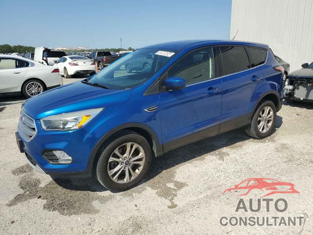 FORD ESCAPE 2017 - 1FMCU9GD3HUD03076
