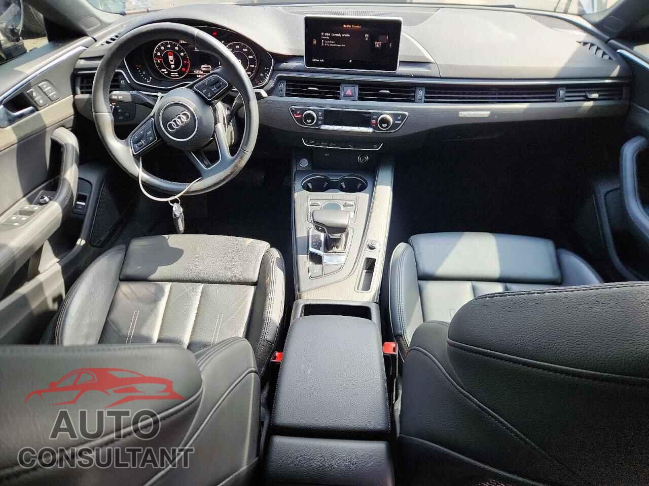AUDI A5 2019 - WAUENCF51KA043879