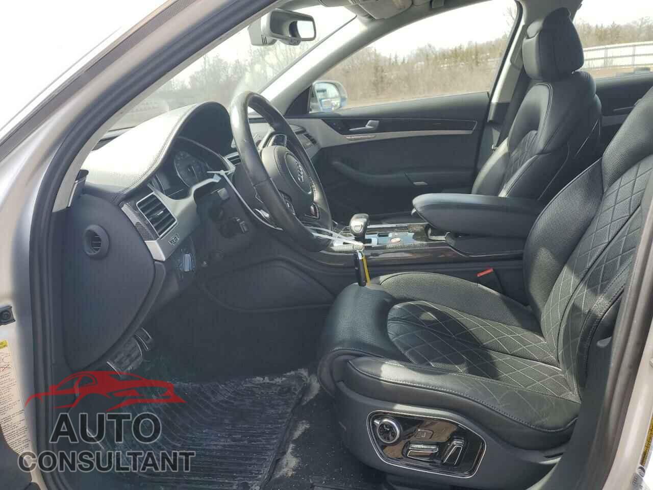 AUDI S8 2013 - WAUD2AFD1DN010425