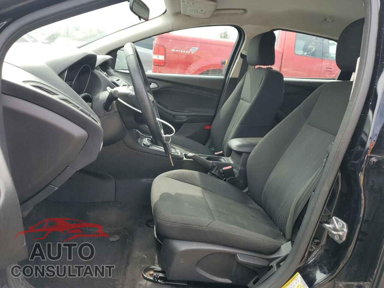 FORD FOCUS 2017 - 1FADP3K2XHL302537
