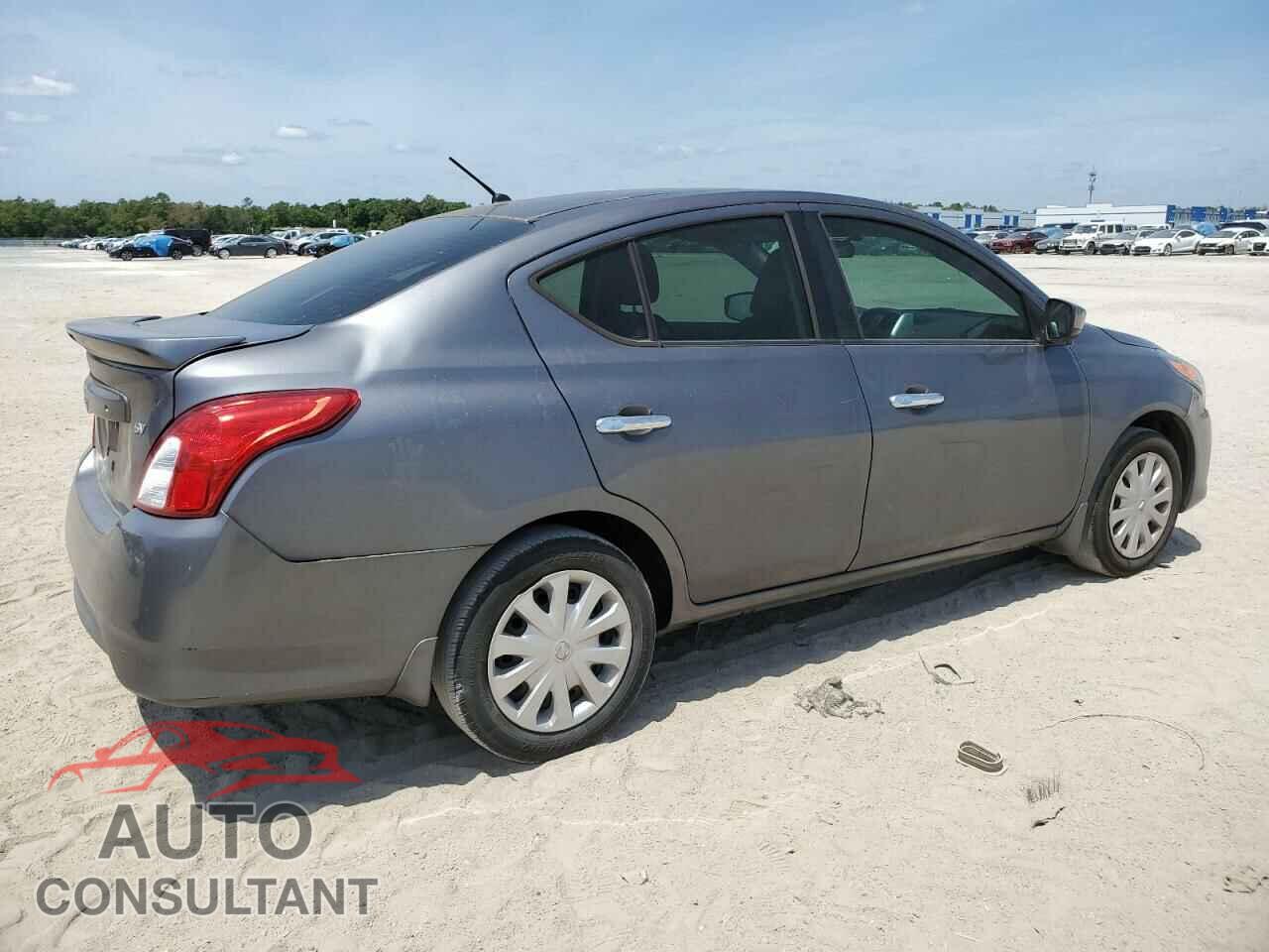 NISSAN VERSA 2017 - 3N1CN7AP3HL823526