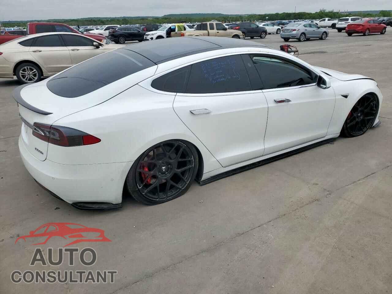 TESLA MODEL S 2017 - 5YJSA1E43HF205512