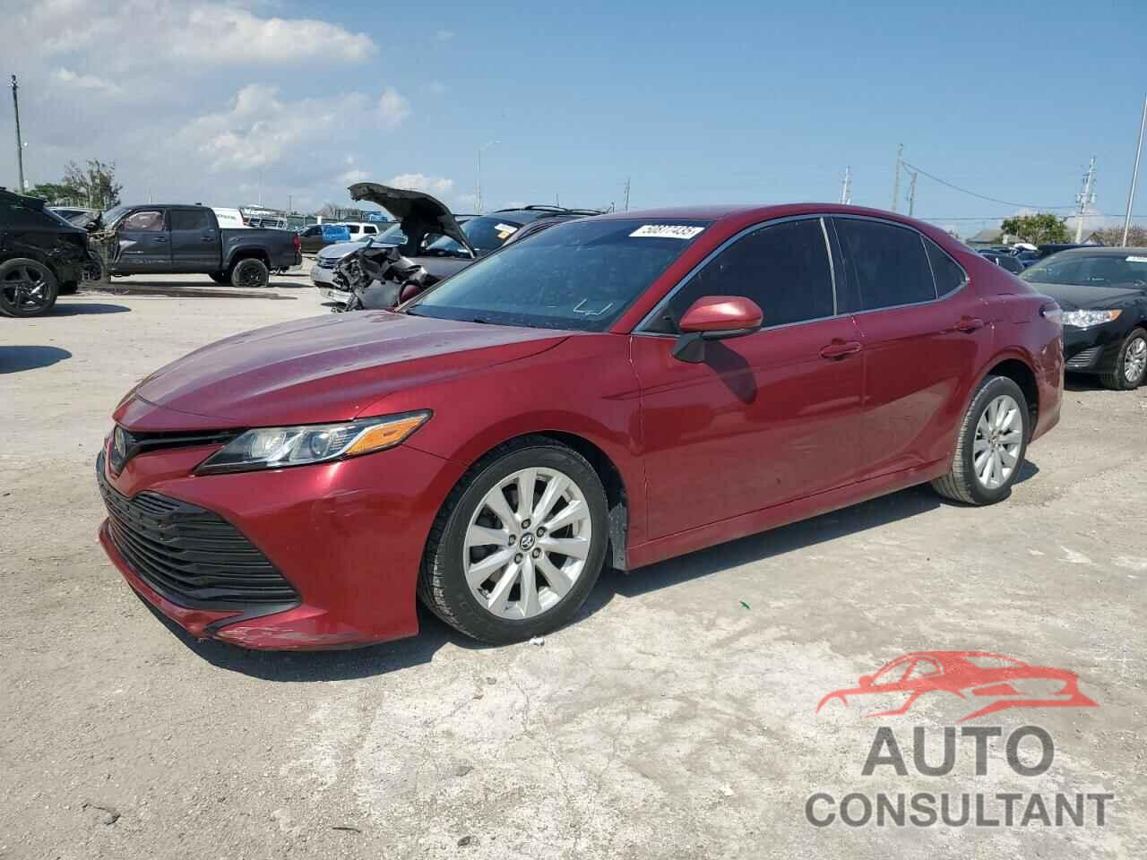 TOYOTA CAMRY 2018 - 4T1B11HK4JU555718