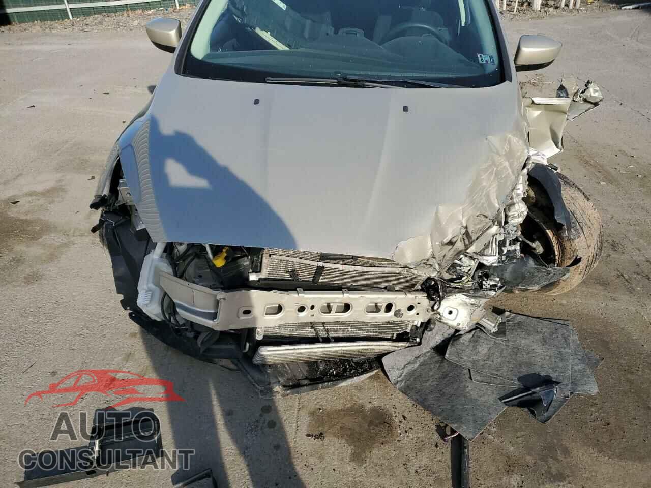 FORD FOCUS 2018 - 1FADP3FE6JL307020