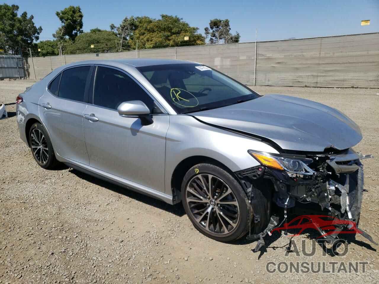 TOYOTA CAMRY 2018 - JTNB11HK2J3038908