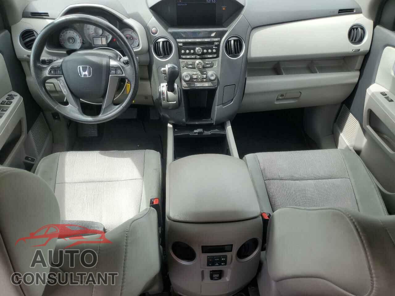 HONDA PILOT 2013 - 5FNYF3H44DB040650