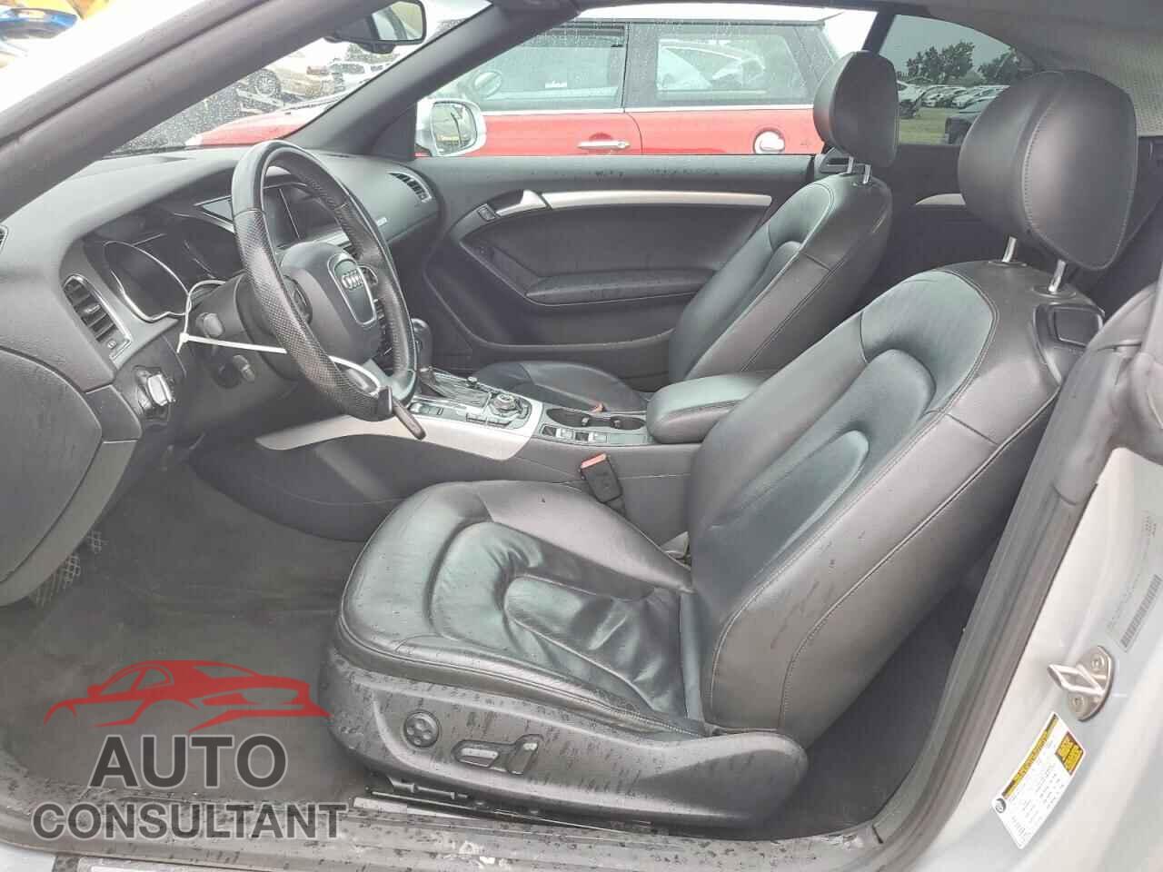 AUDI A5 2012 - WAULFAFH9CN000484