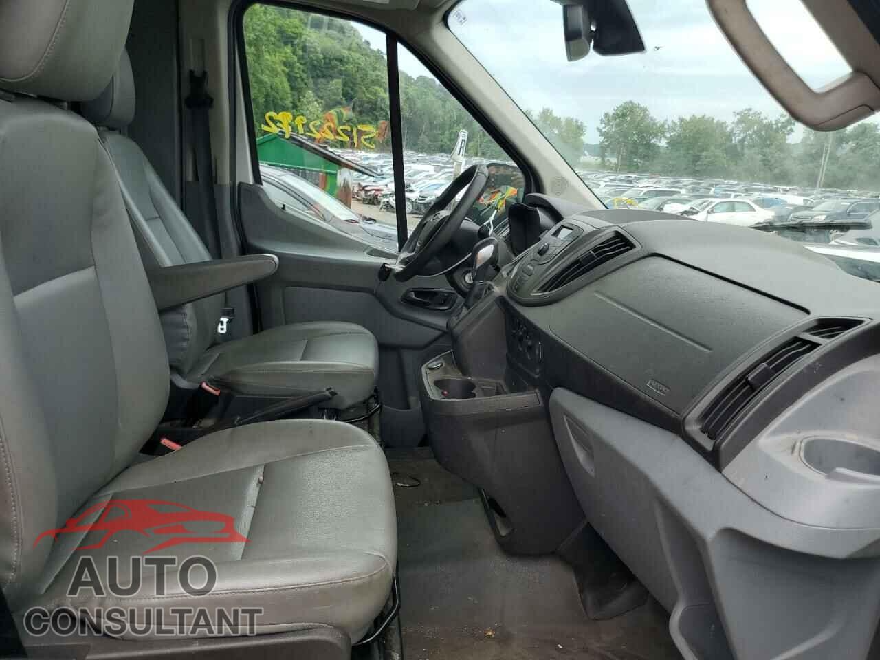FORD TRANSIT 2017 - 1FTYR2CM3HKA24540