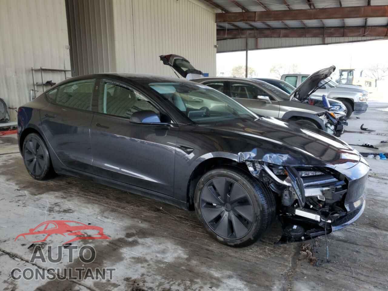 TESLA MODEL 3 2024 - 5YJ3E1EA6RF733495