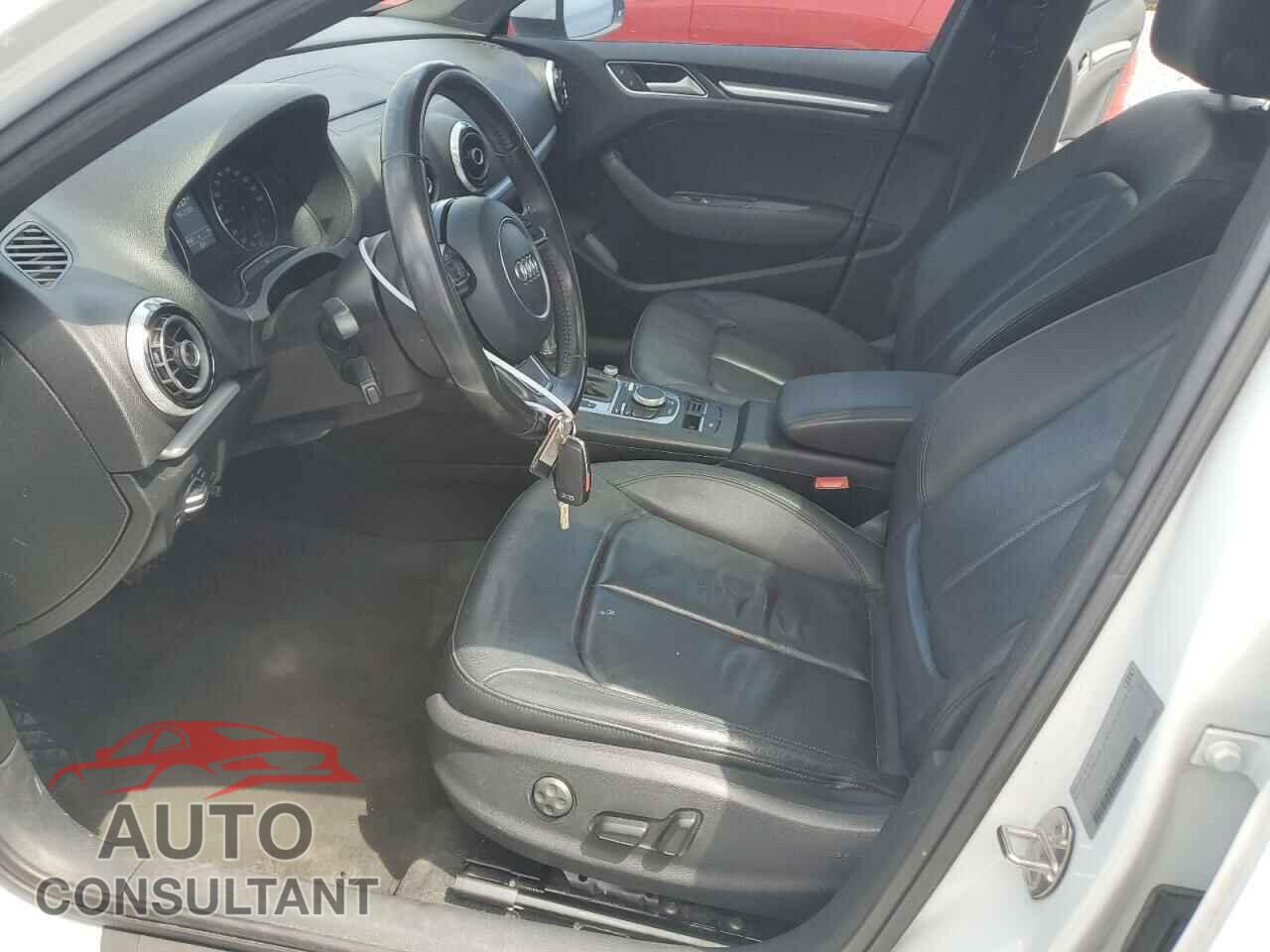 AUDI A3 2016 - WAUA7GFF5G1010819