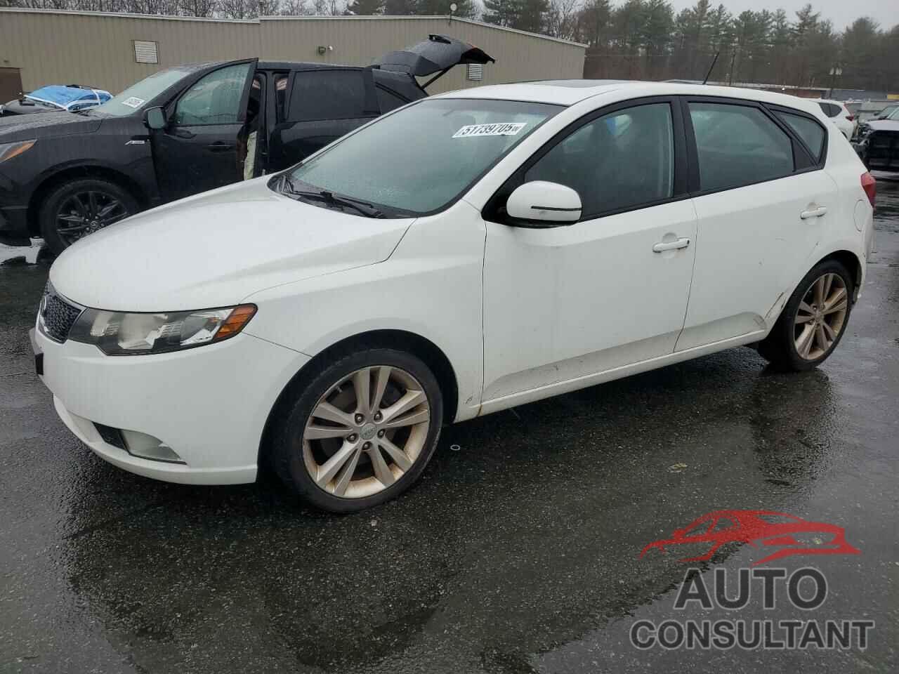KIA FORTE 2011 - KNAFW5A38B5352289