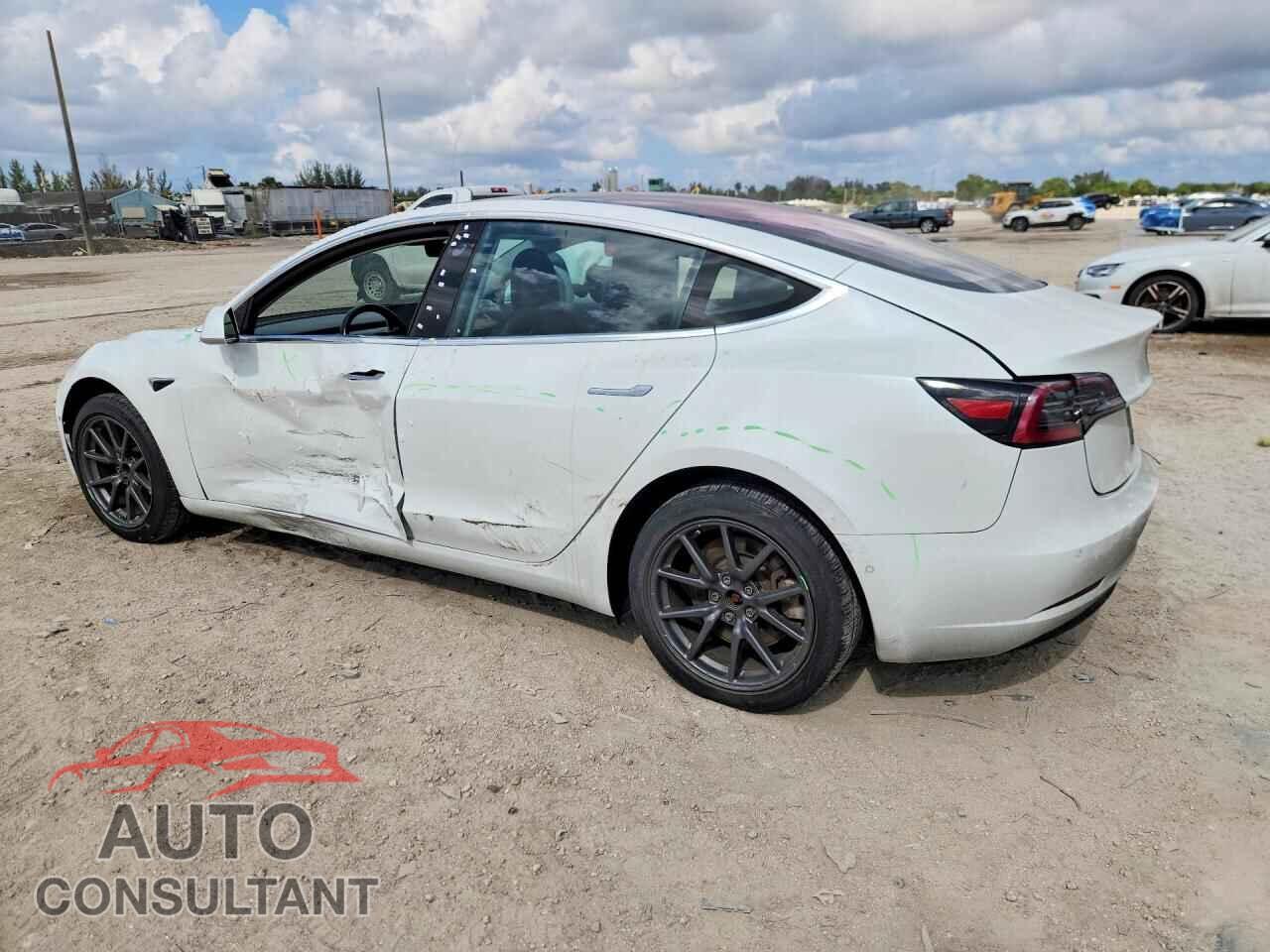 TESLA MODEL 3 2018 - 5YJ3E1EA4JF019658