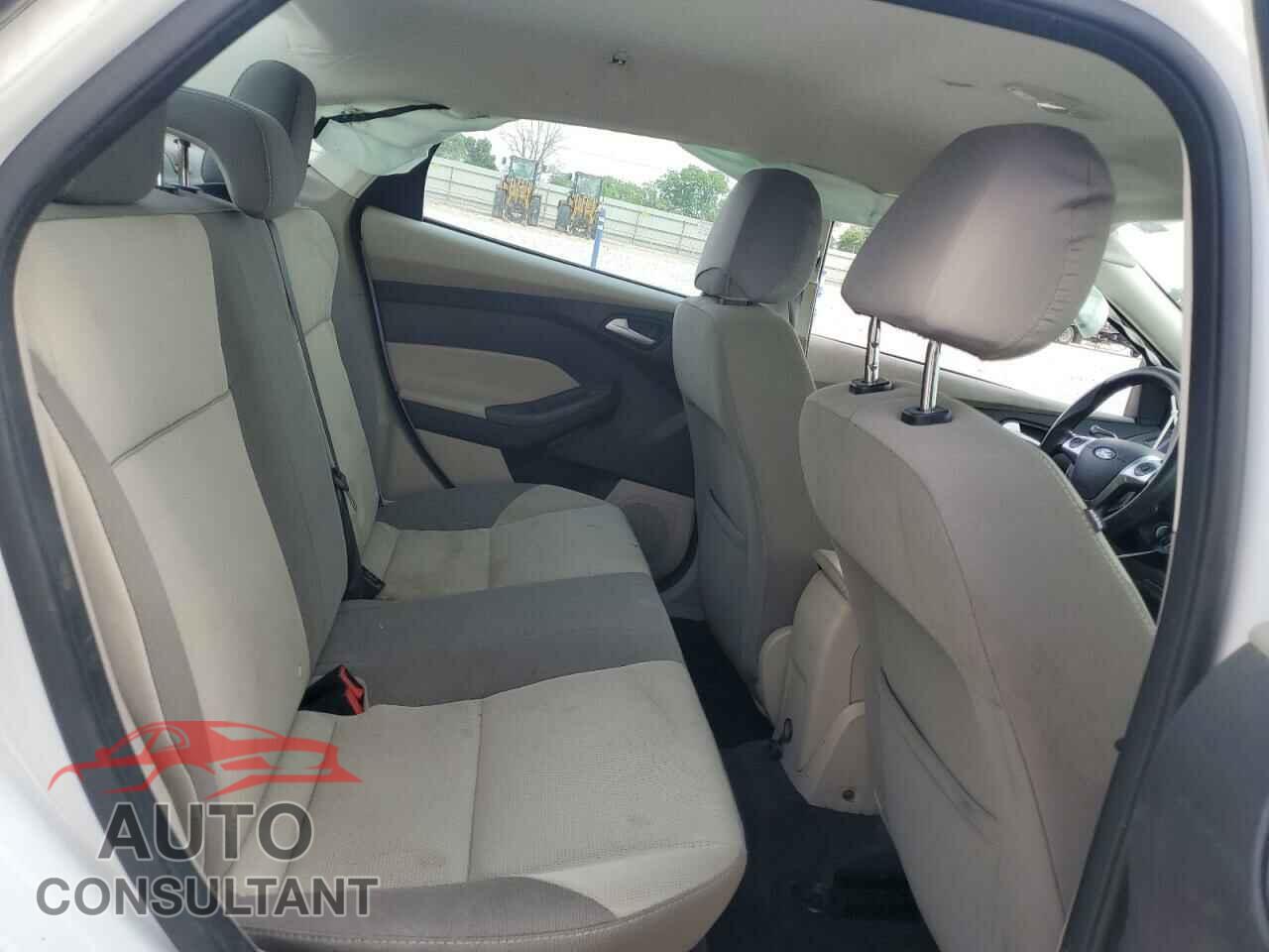 FORD FOCUS 2013 - 1FADP3F2XDL198801