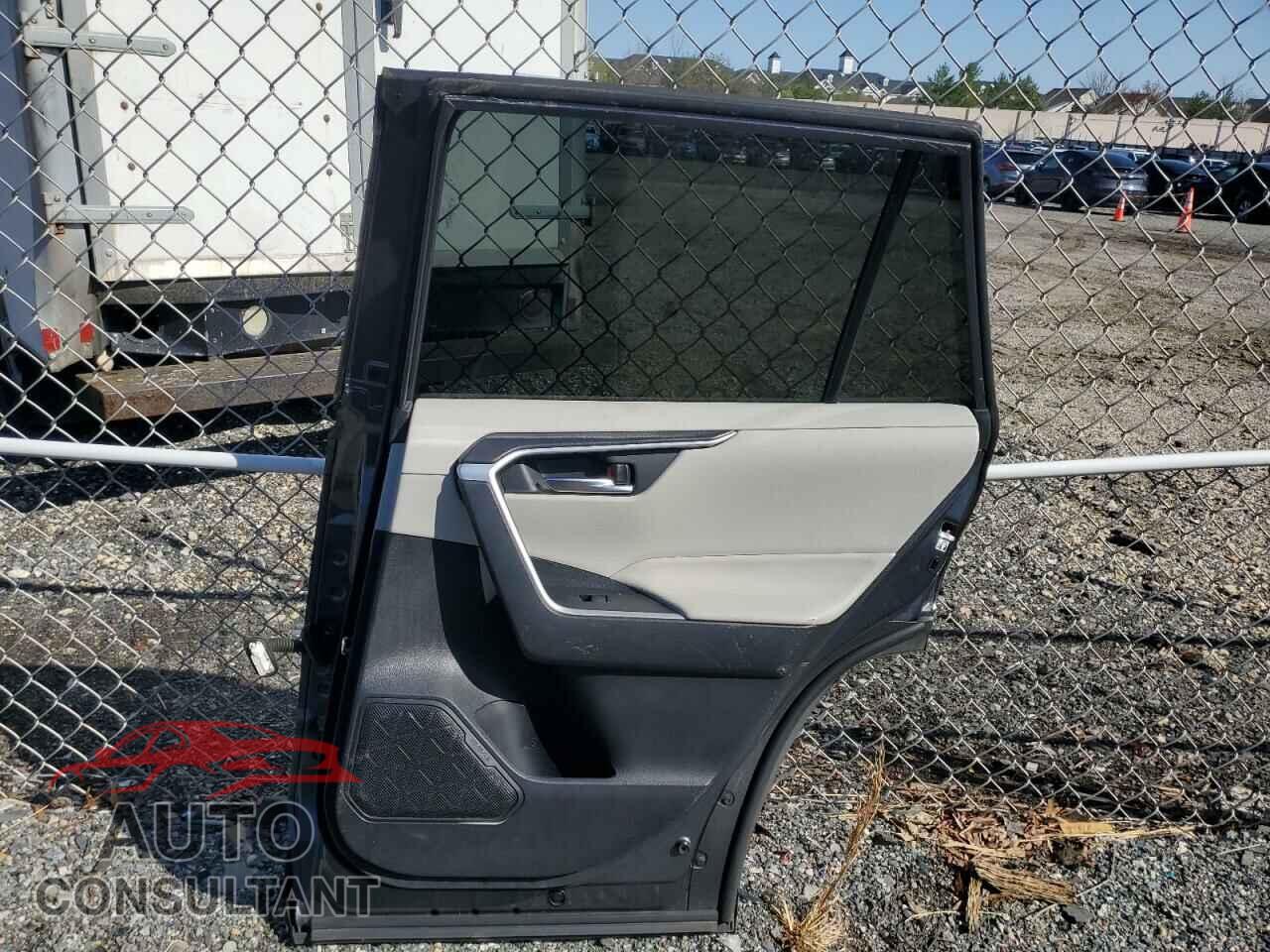 TOYOTA RAV4 2020 - JTMP1RFV2LD056442
