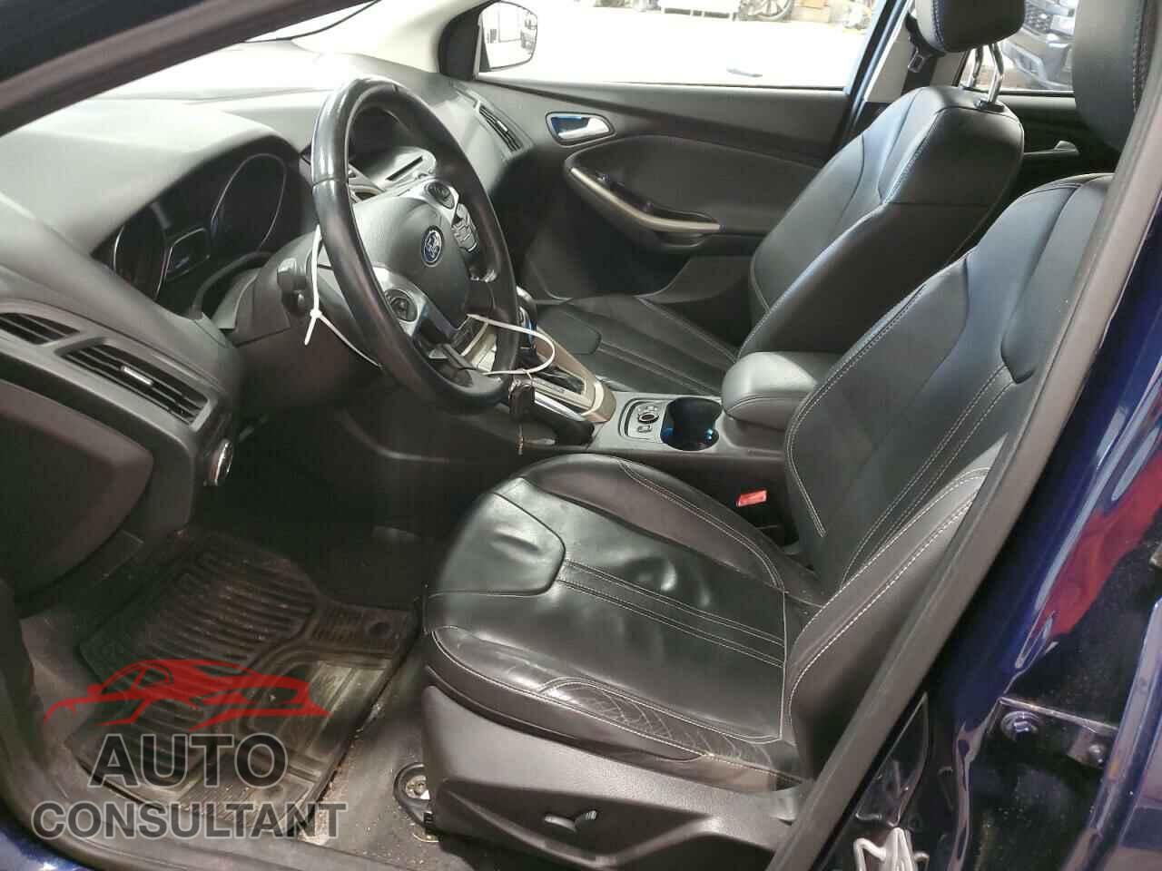 FORD FOCUS 2012 - 1FAHP3M22CL152012