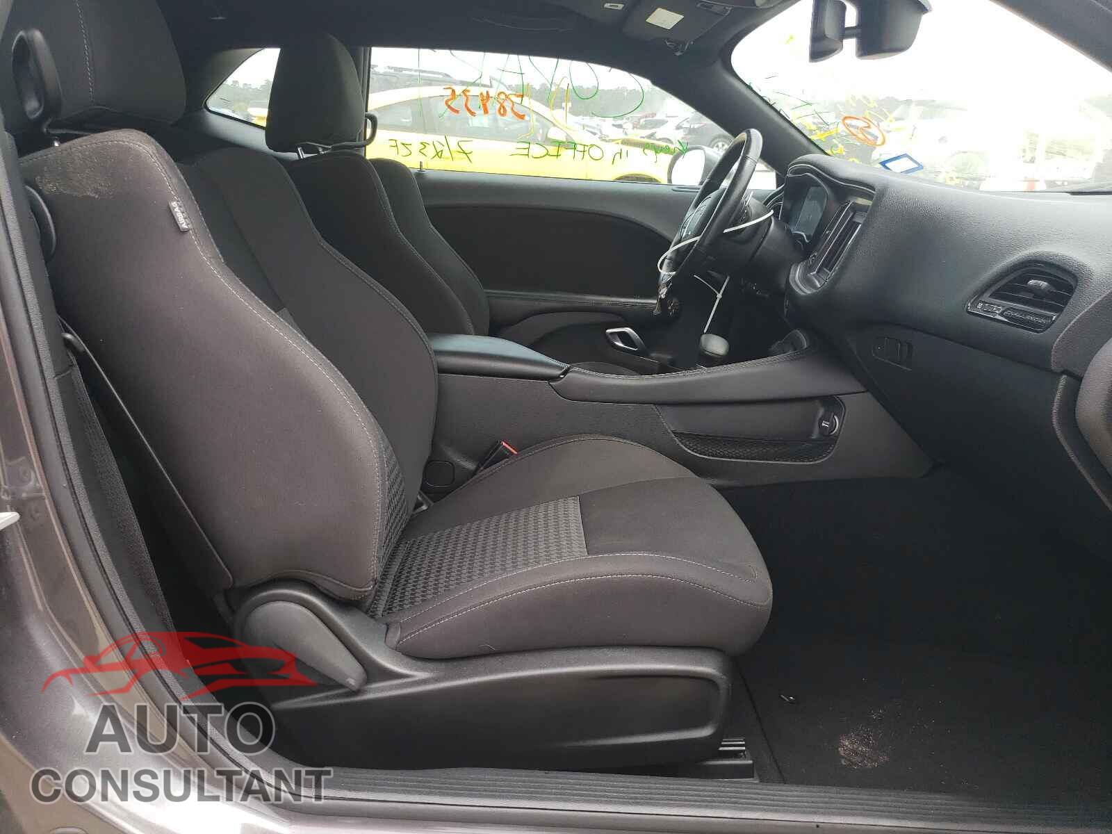 DODGE CHALLENGER 2019 - 2C3CDZBT5KH655397