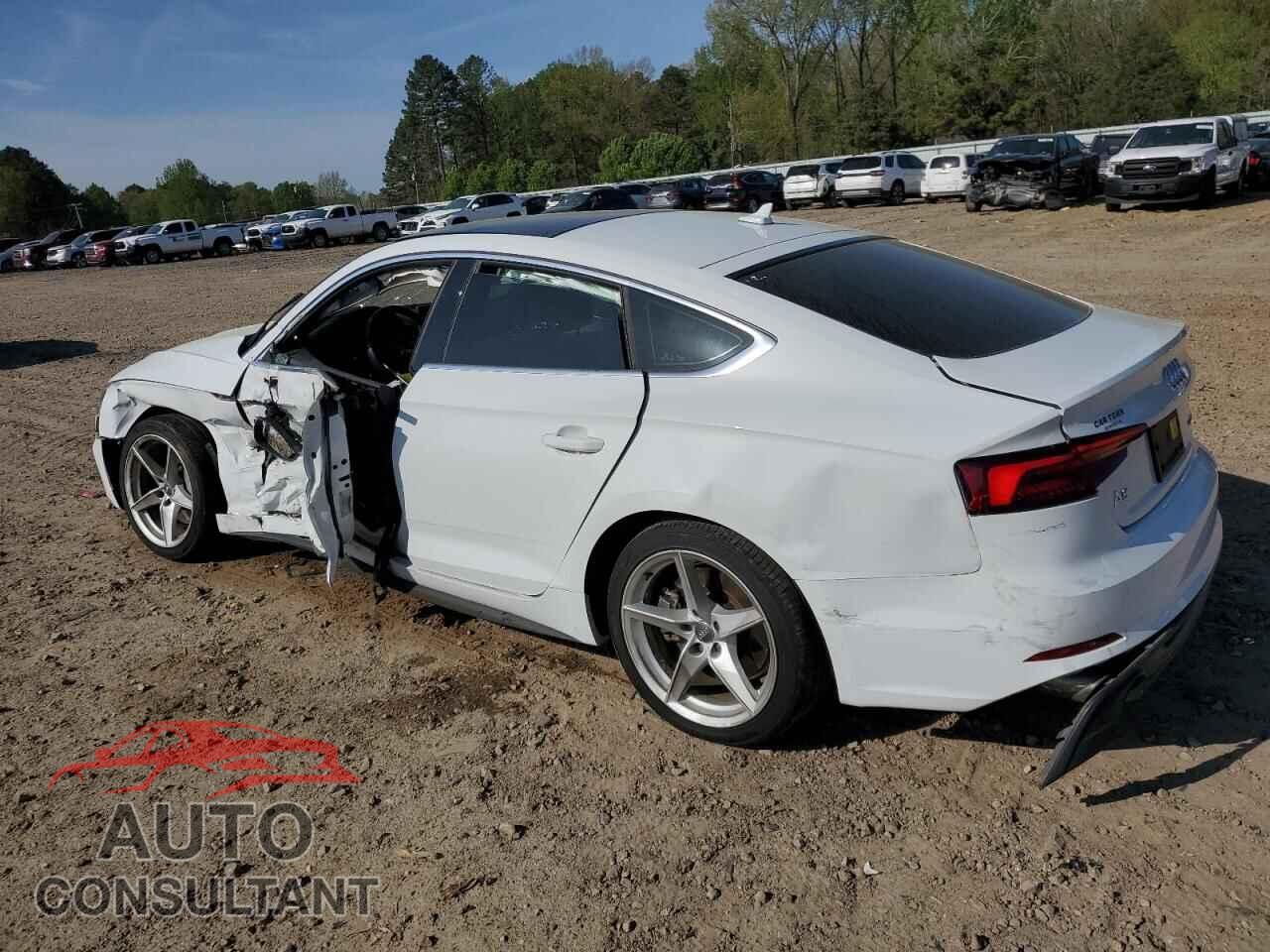 AUDI A5 2019 - WAUDNCF52KA025936