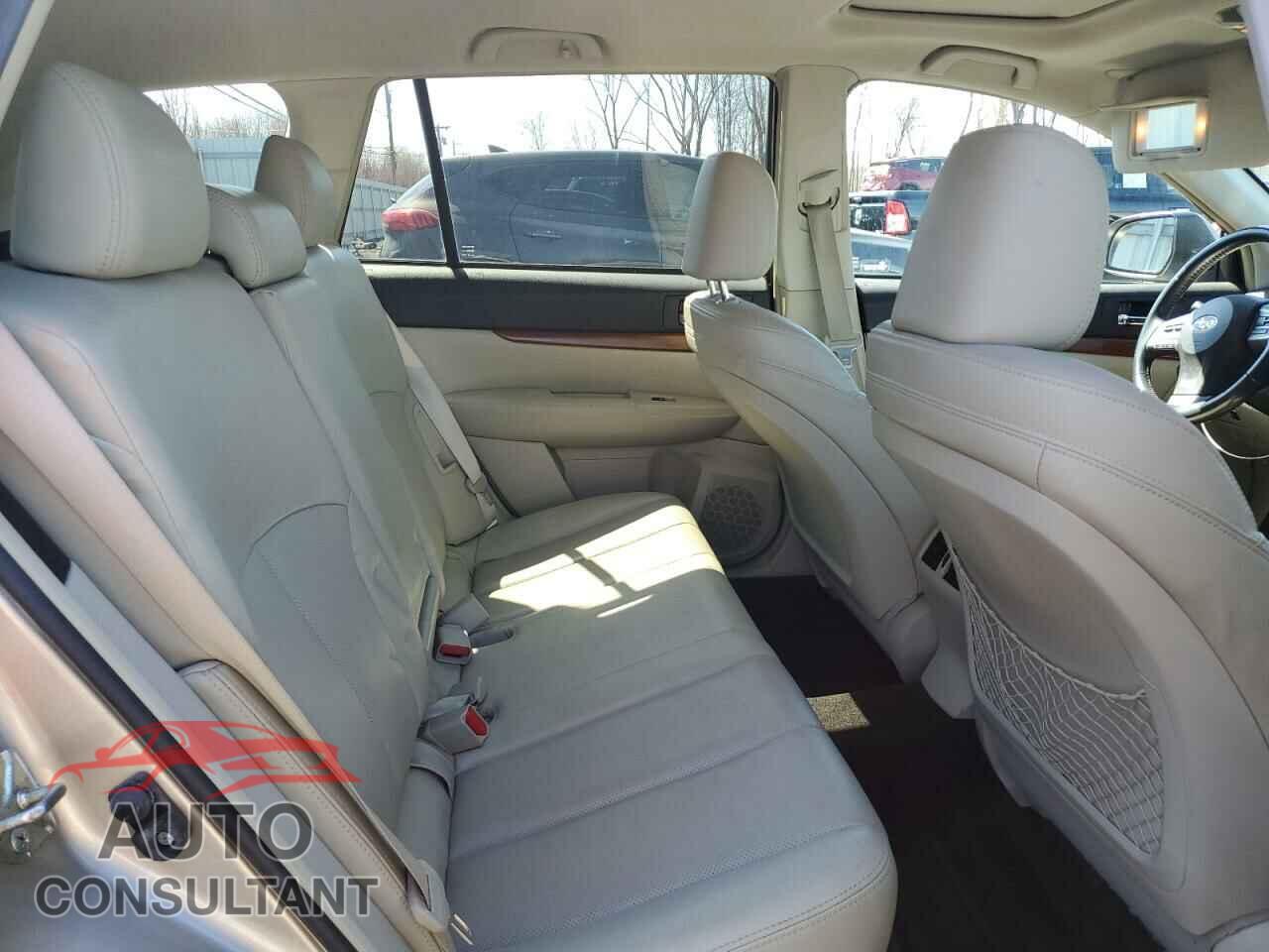 SUBARU OUTBACK 2014 - 4S4BRBLC8E3275245