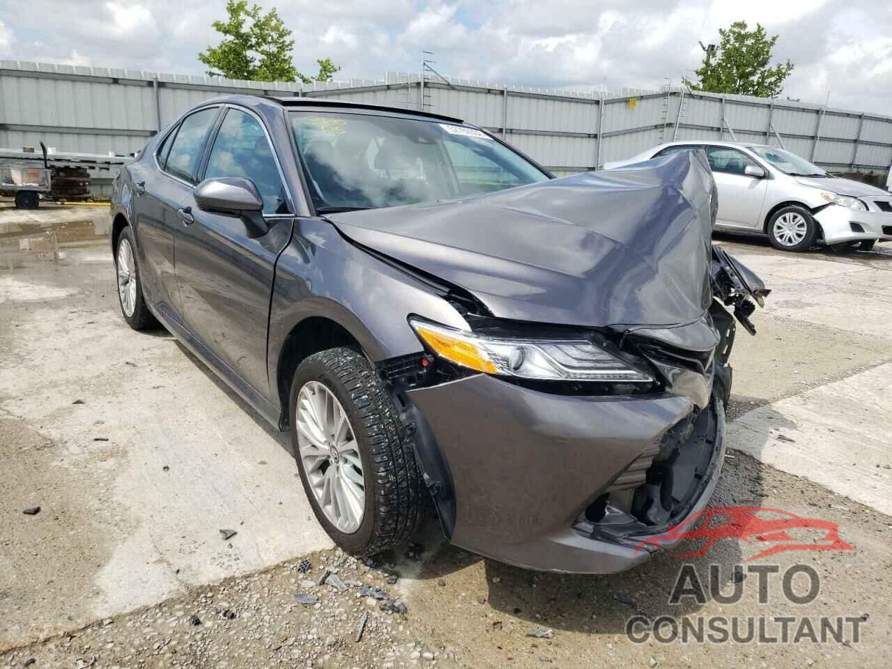 TOYOTA CAMRY 2019 - 4T1B11HK0KU713814
