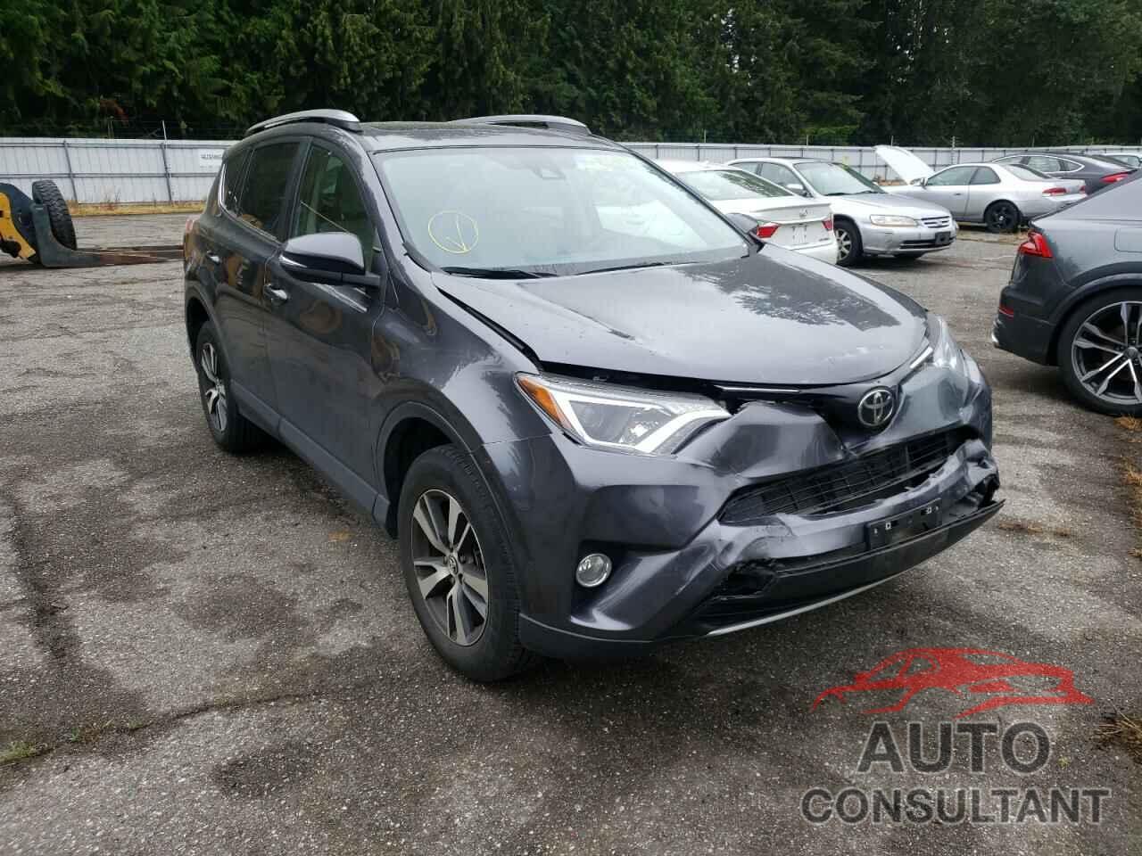 TOYOTA RAV4 2017 - JTMRFREV7HD215832
