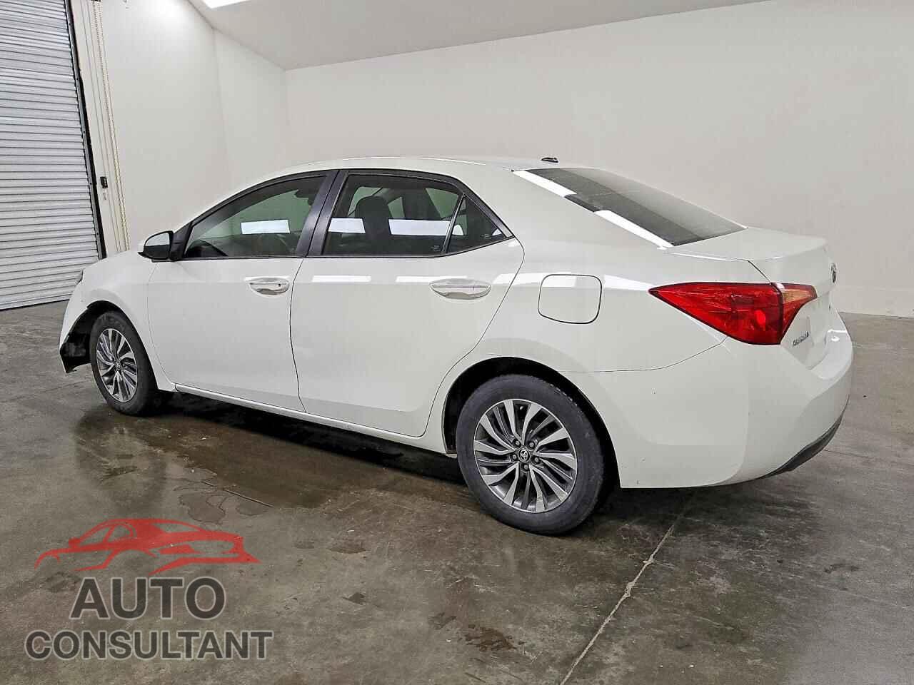 TOYOTA COROLLA 2018 - 5YFBURHEXJP792702