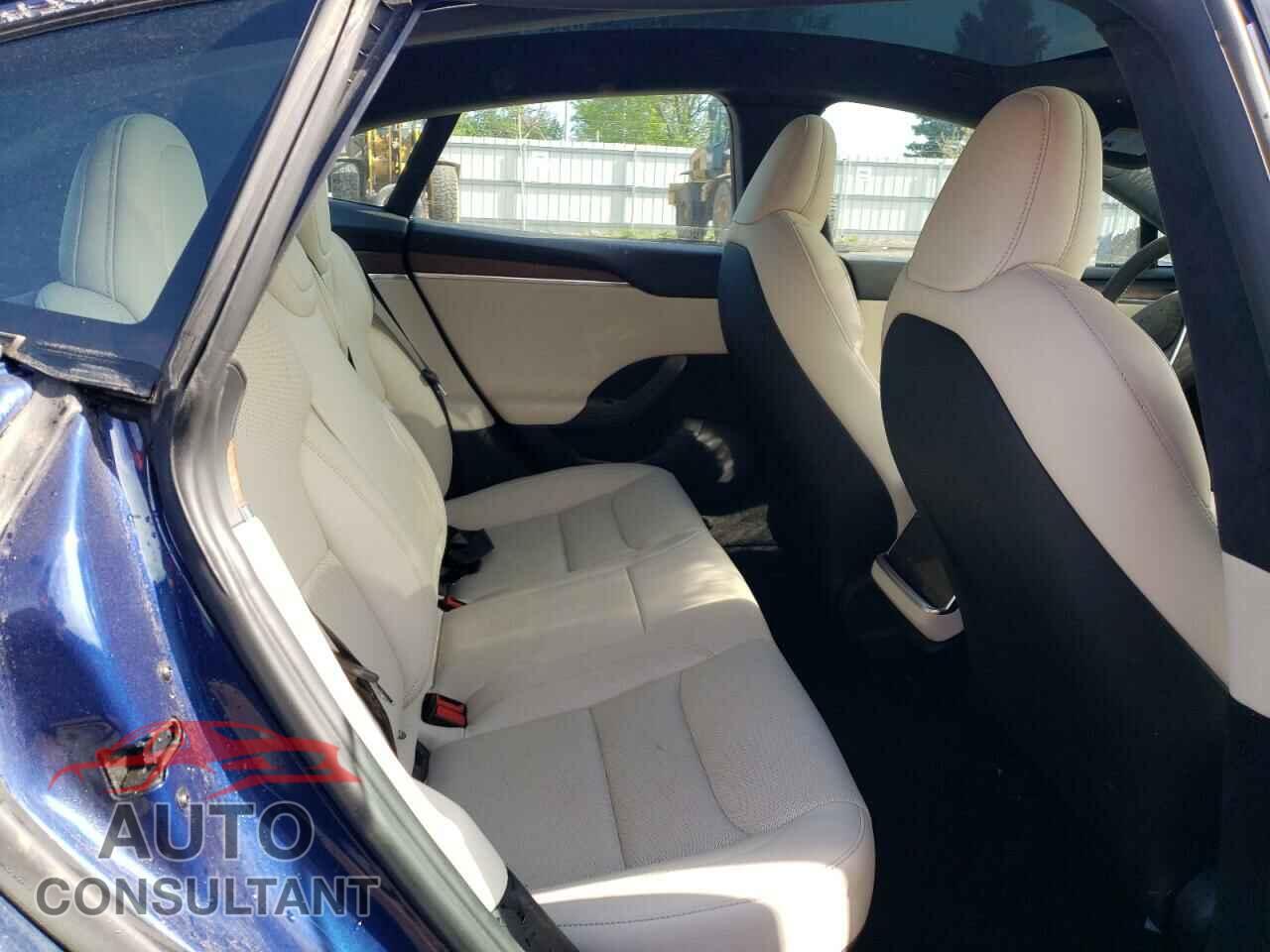 TESLA MODEL S 2023 - 5YJSA1E56PF513152