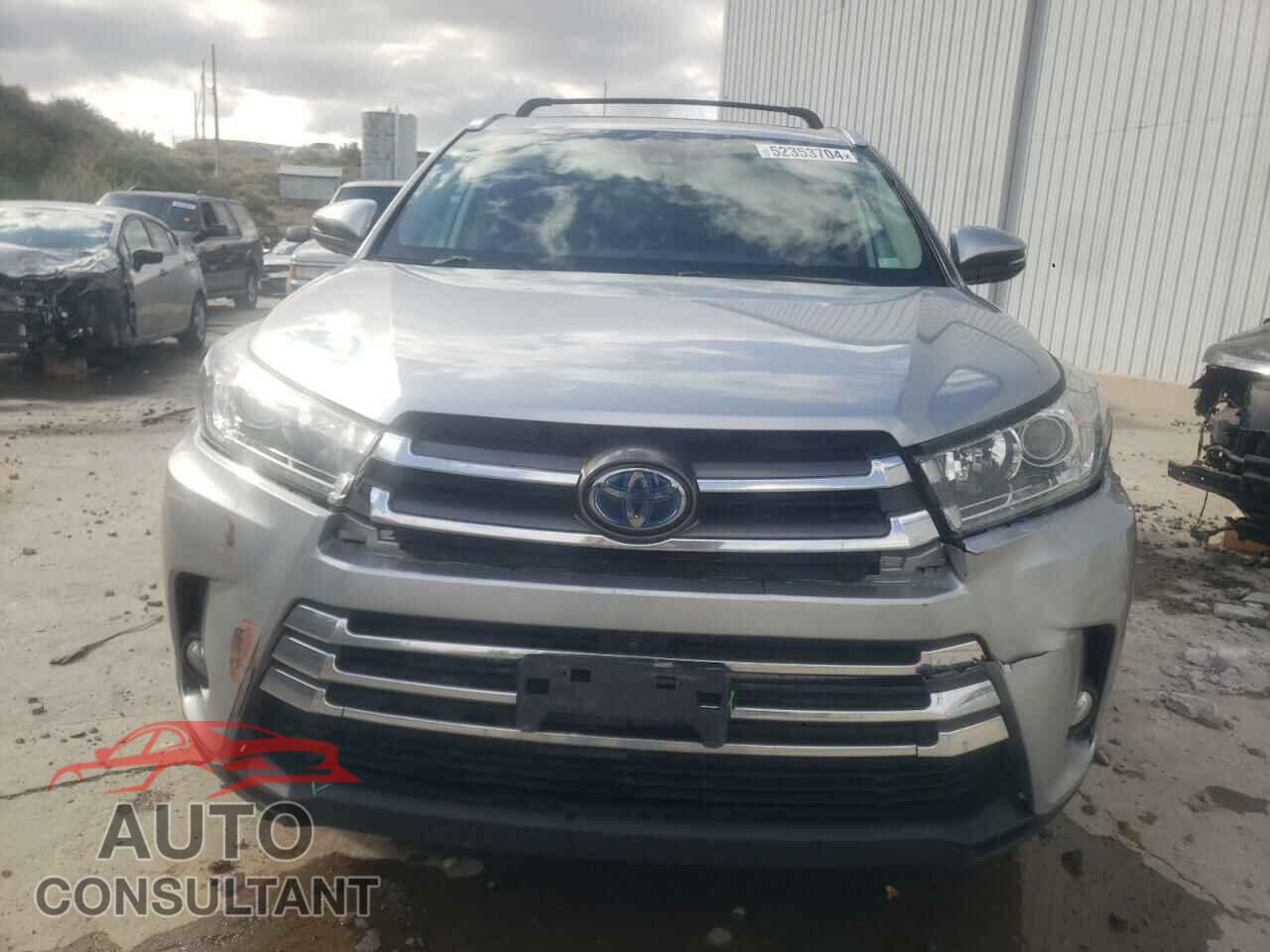 TOYOTA HIGHLANDER 2018 - 5TDDGRFH3JS050470