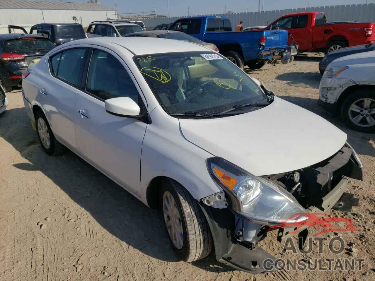 NISSAN VERSA 2017 - 3N1CN7AP6HL808518