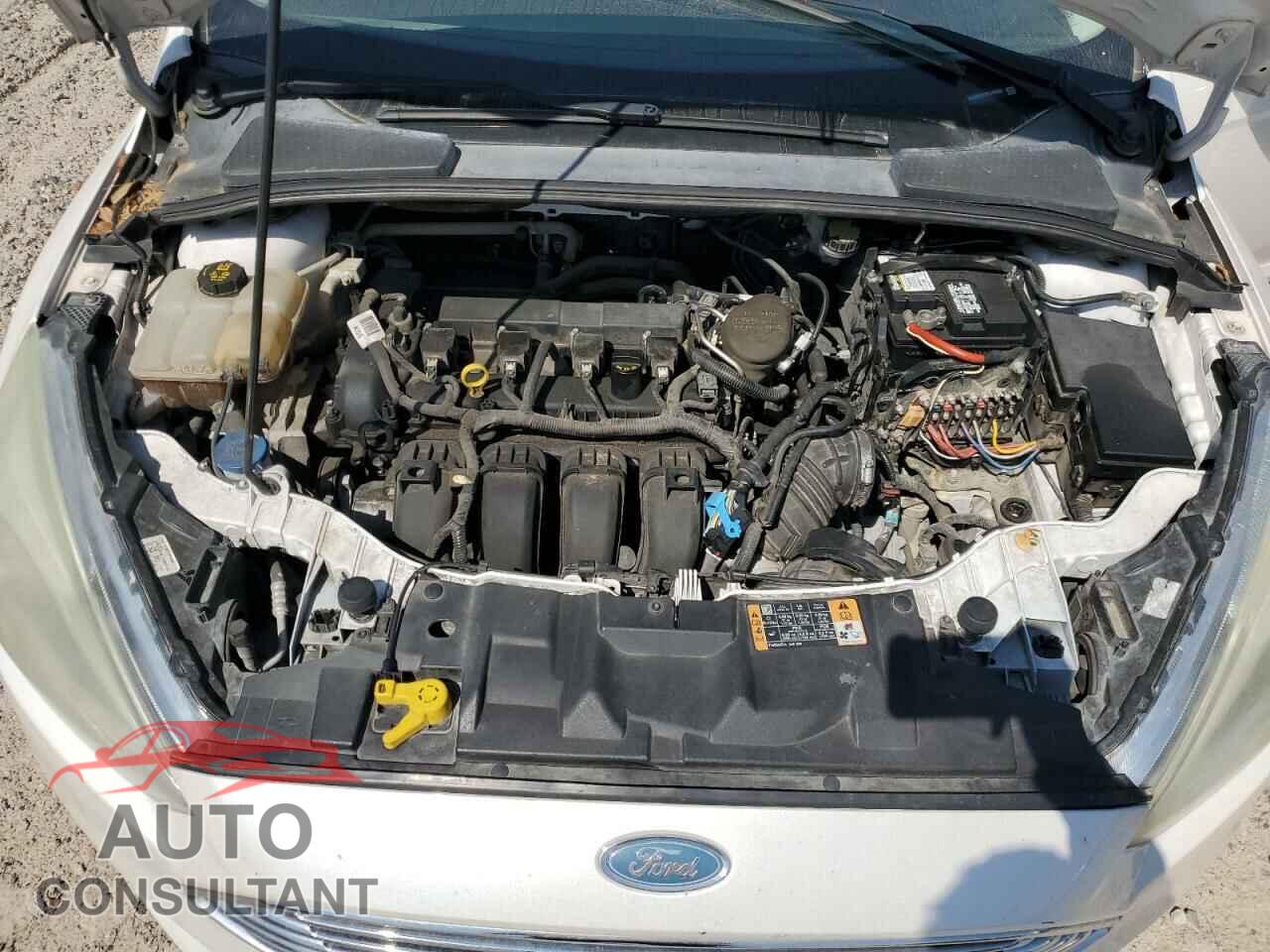 FORD FOCUS 2015 - 1FADP3J23FL248349