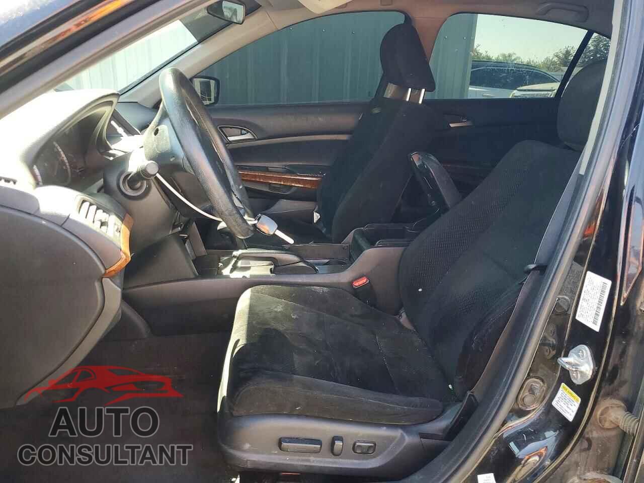 HONDA ACCORD 2011 - 1HGCP2F77BA070358