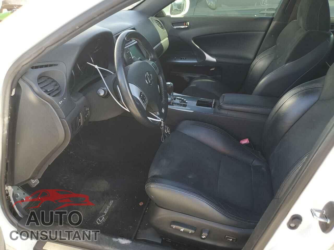 LEXUS IS 2012 - JTHBF5C2XC5167103