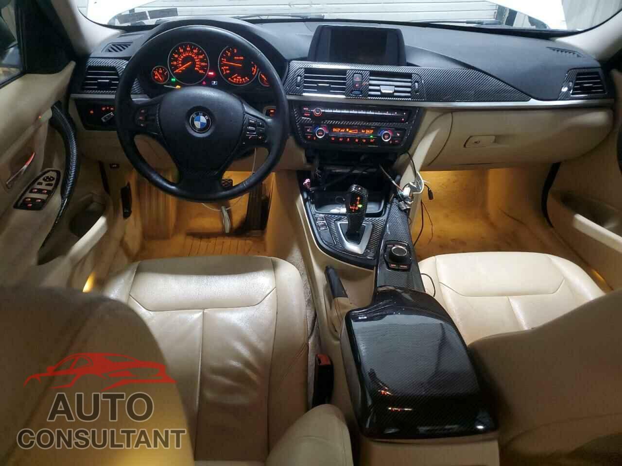 BMW 3 SERIES 2013 - WBA3B3C52DF530860