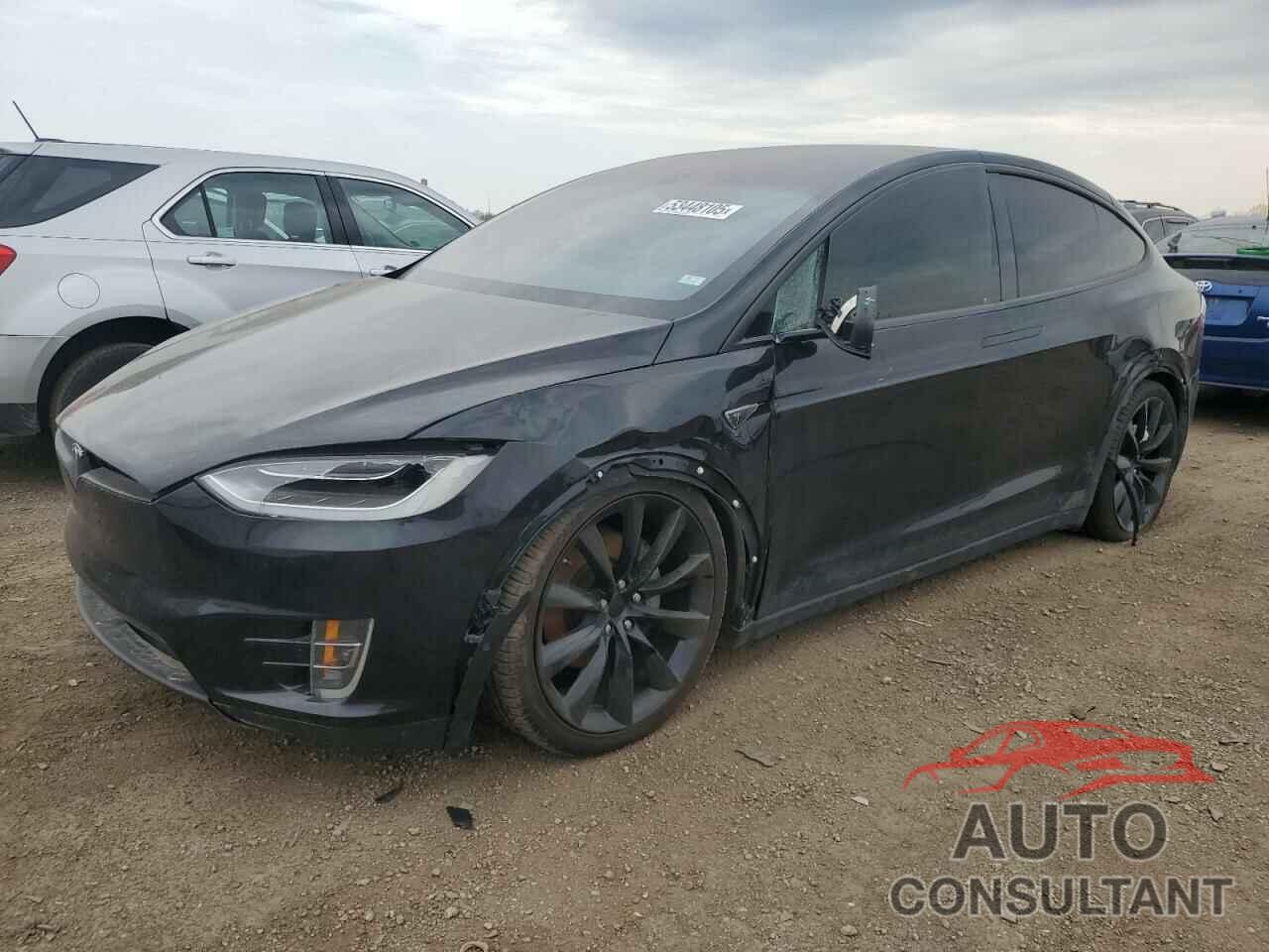 TESLA MODEL X 2016 - 5YJXCAE28GF008476