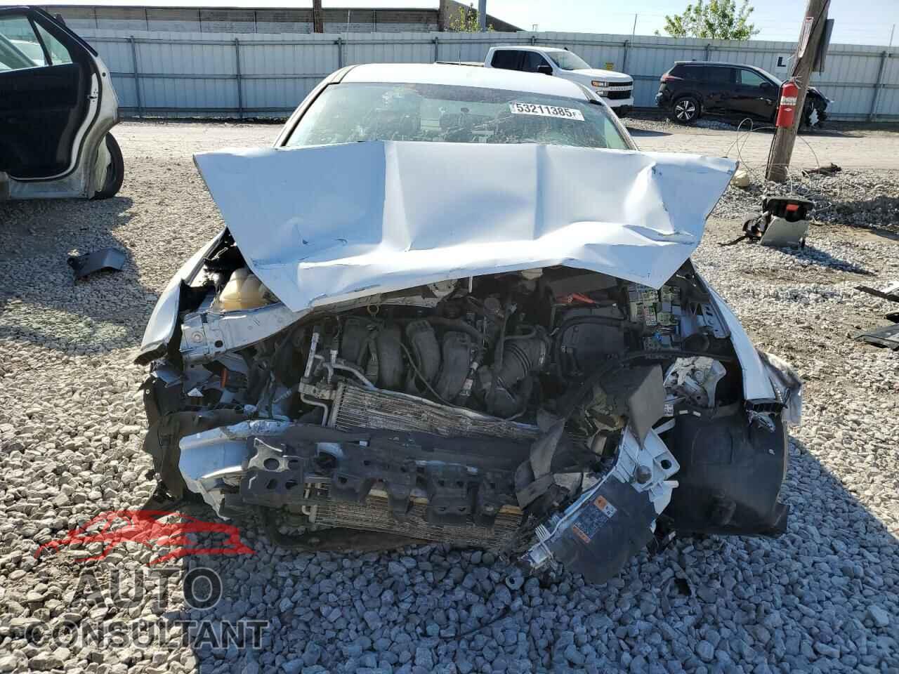 FORD FOCUS 2018 - 1FADP3F28JL276424