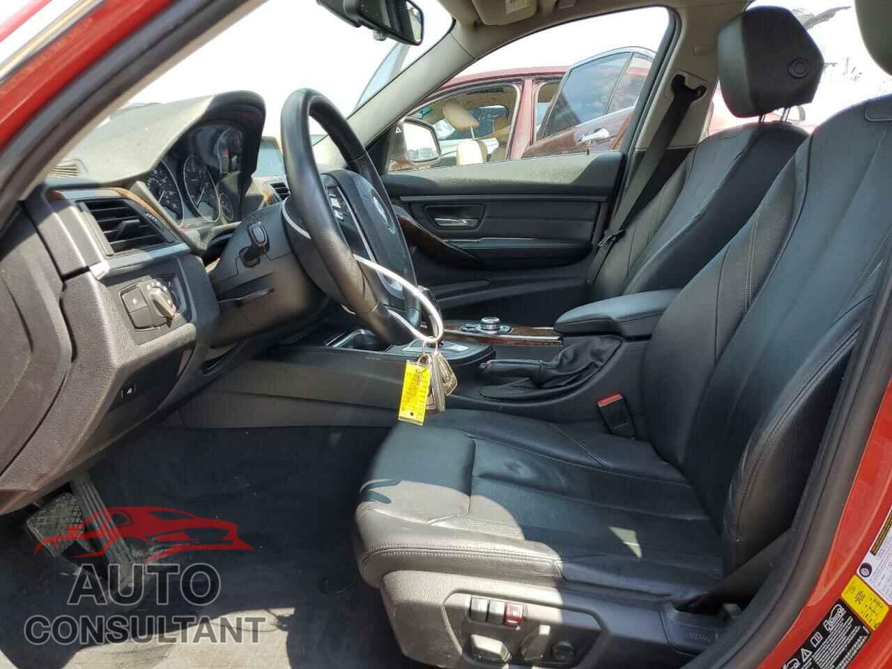 BMW 3 SERIES 2013 - WBA3B3C52DF535122