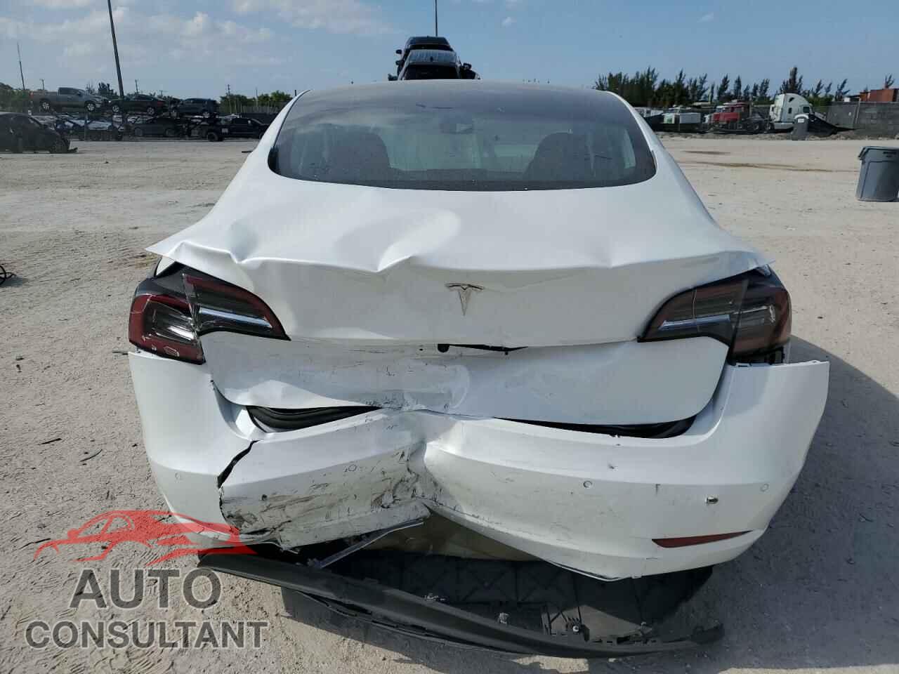 TESLA MODEL 3 2020 - 5YJ3E1EA5LF614831