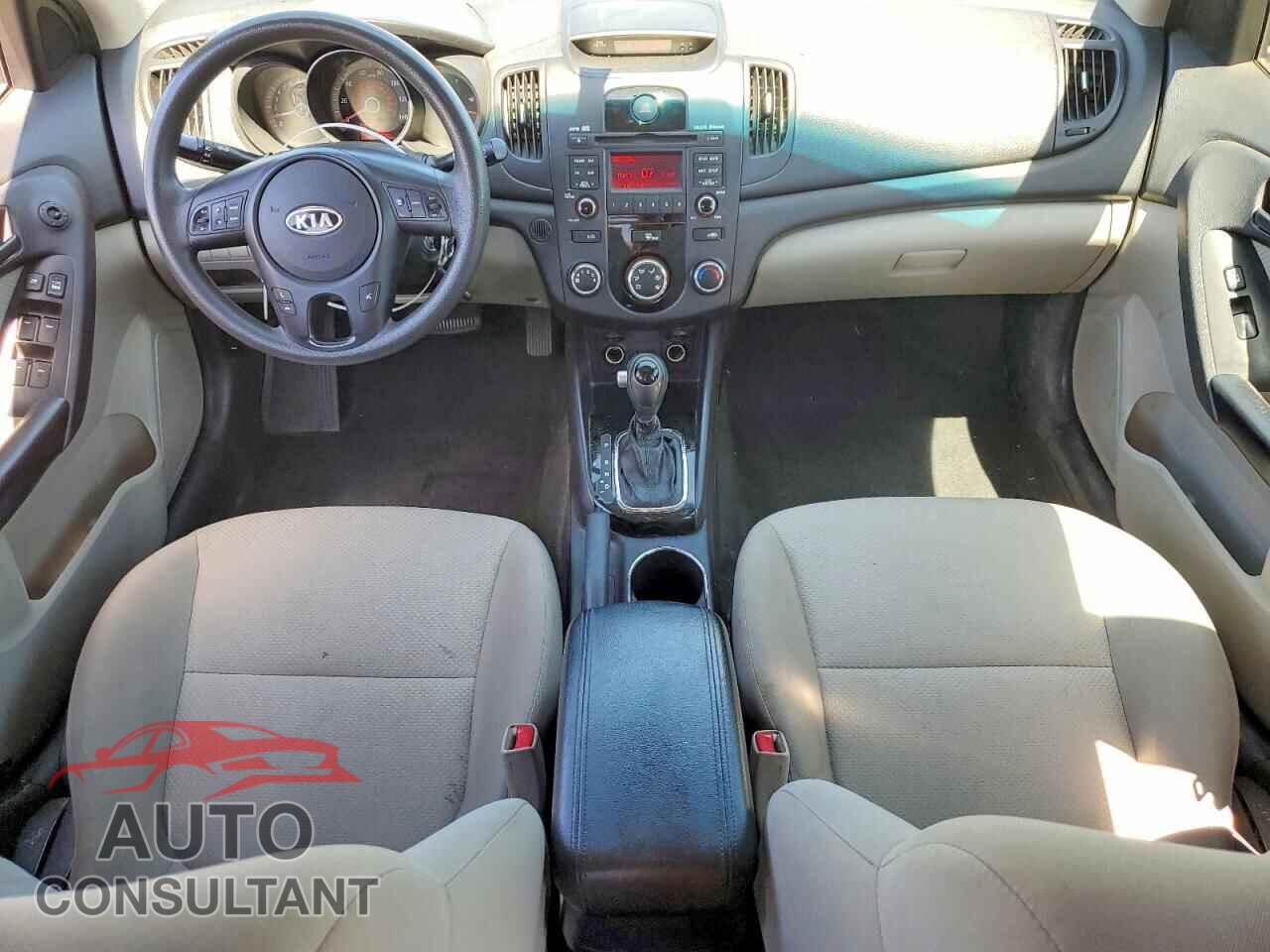 KIA FORTE 2011 - KNAFU4A25B5437436