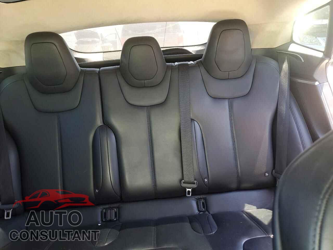 TESLA MODEL S 2017 - 5YJSA1E26HF188641