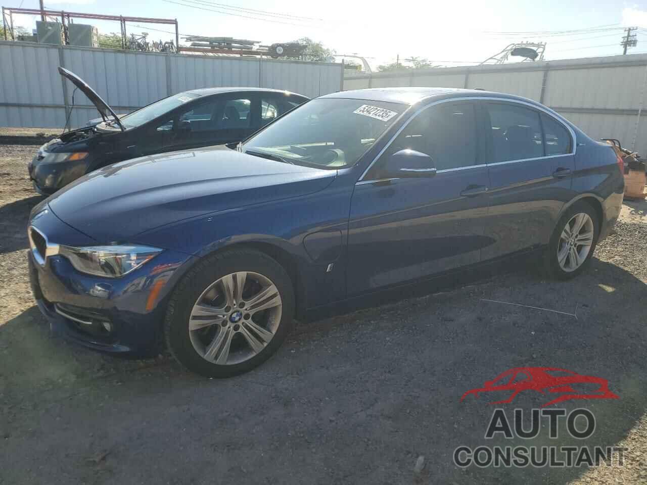 BMW 3 SERIES 2018 - WBA8E1C50JA180381