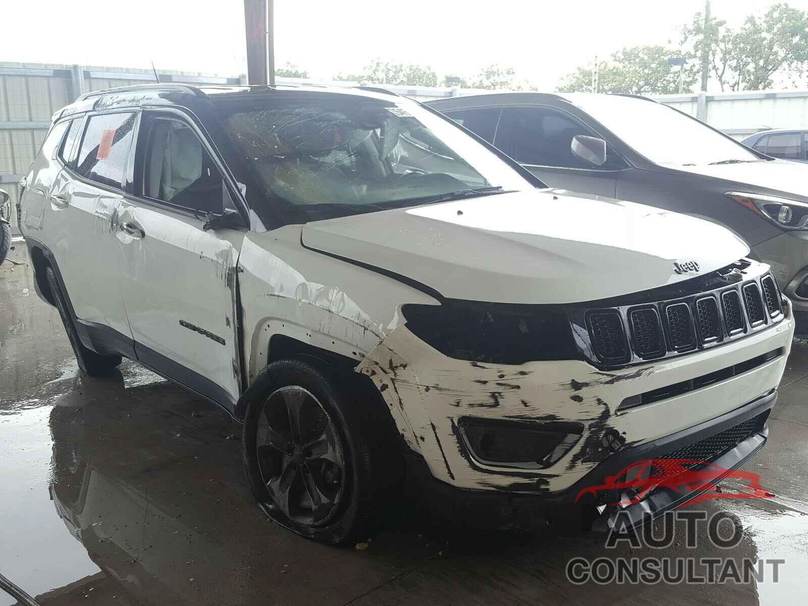 JEEP COMPASS 2018 - 3C4NJCBB4JT300390