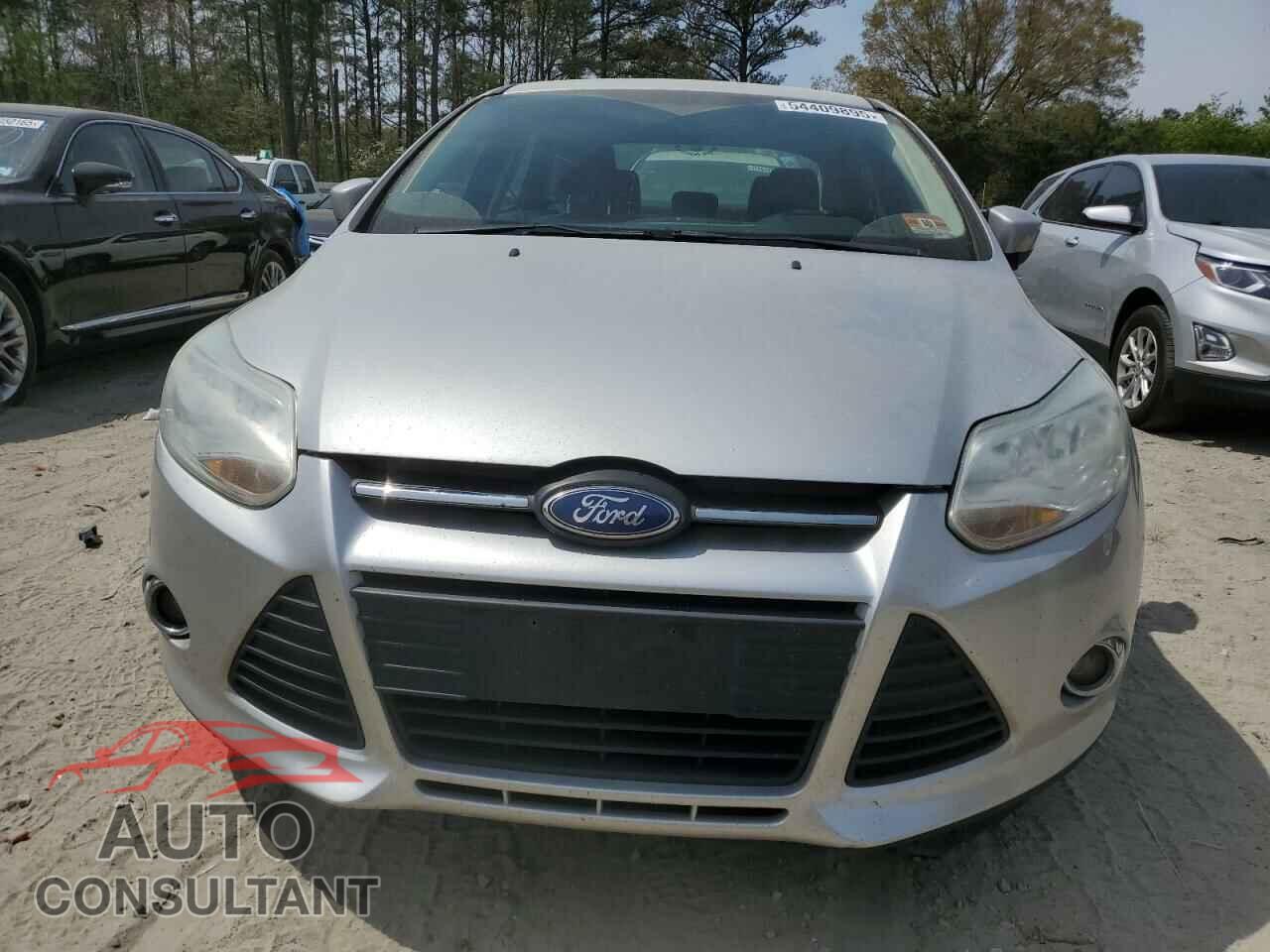 FORD FOCUS 2012 - 1FAHP3F22CL103857
