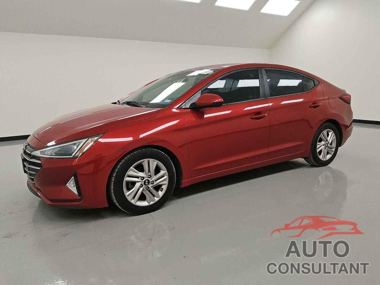 HYUNDAI ELANTRA 2019 - 5NPD84LF5KH487333