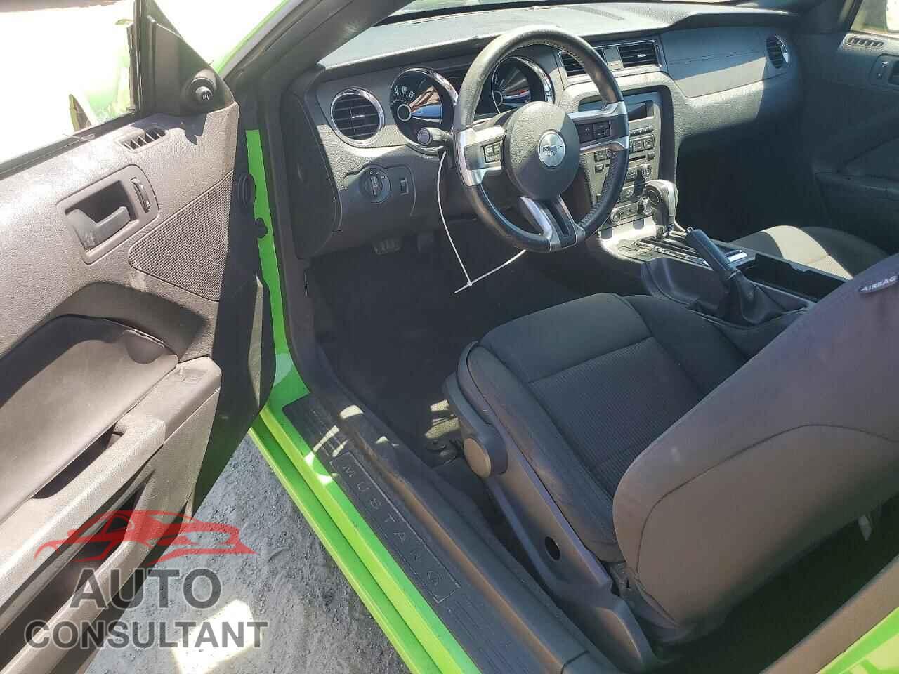 FORD MUSTANG 2013 - 1ZVBP8AM8D5245882