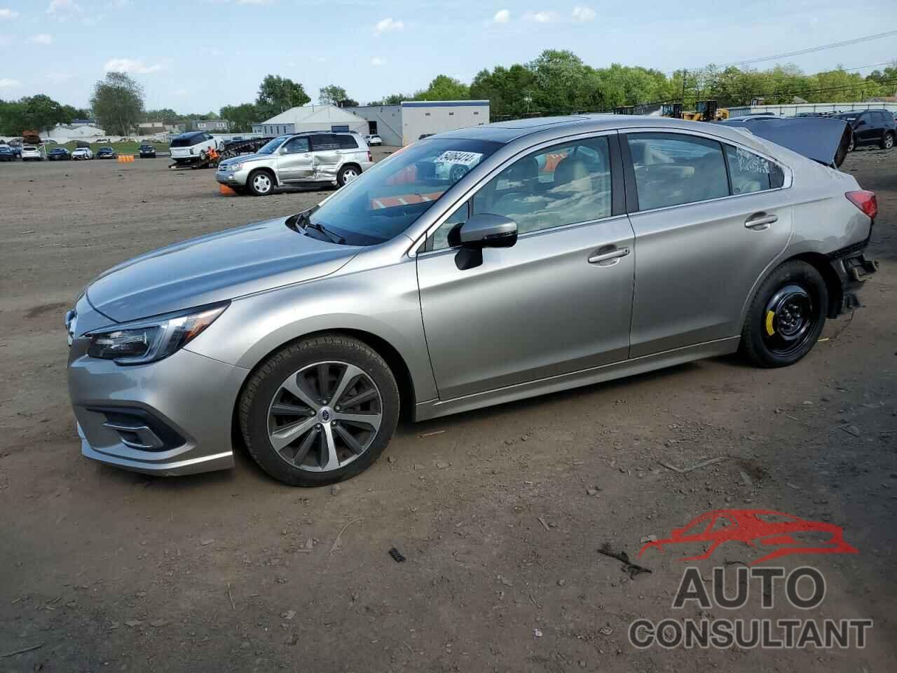 SUBARU LEGACY 2018 - 4S3BNAN64J3009751