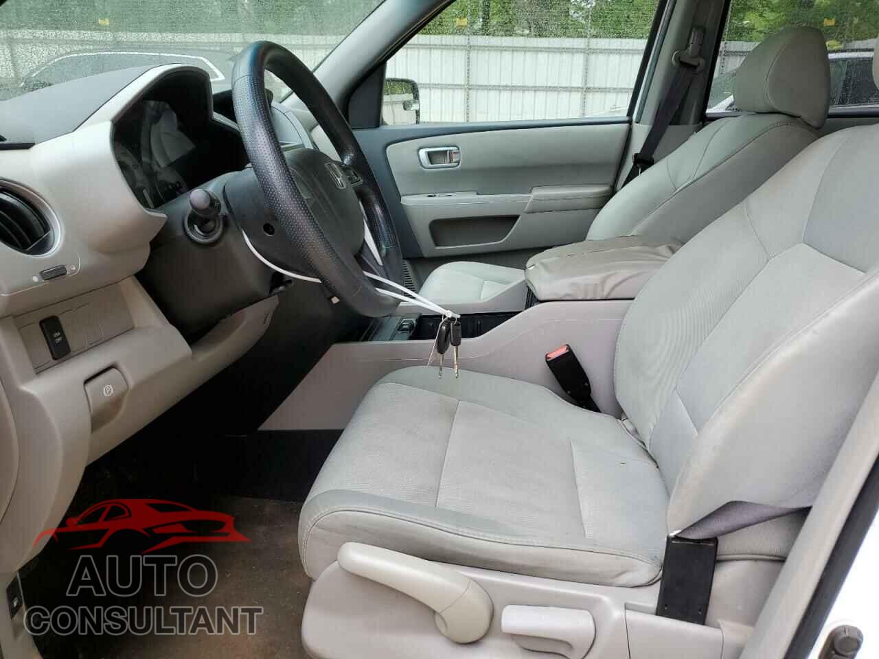 HONDA PILOT 2011 - 5FNYF3H28BB052327