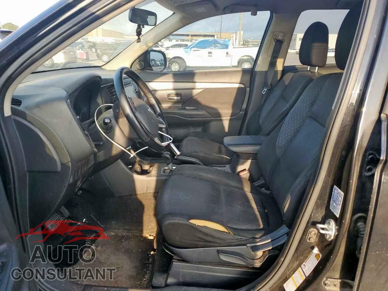 MITSUBISHI OUTLANDER 2014 - JA4AD3A30EZ011788