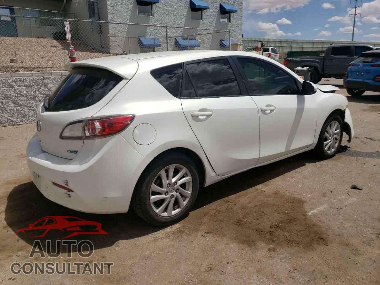 MAZDA 3 2012 - JM1BL1M7XC1630250
