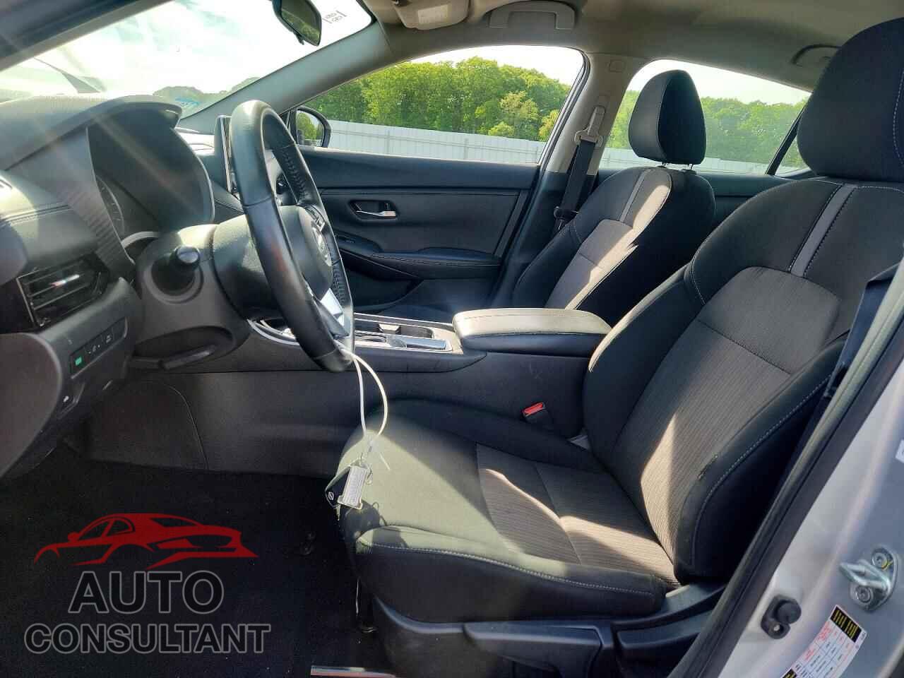 NISSAN SENTRA 2023 - 3N1AB8CV2PY240108