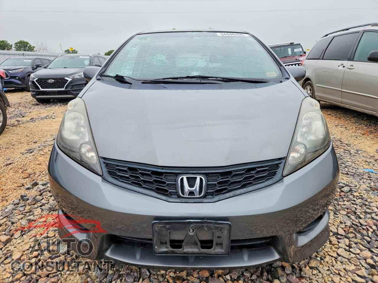 HONDA FIT 2013 - JHMGE8G59DC068137